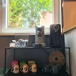 Feel At Home - Holiday Studio